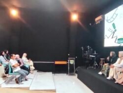 Dispersip Fasilitasi Diskusi Bedah Film ” Perempuan berkalung Sorban