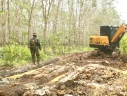 TMMD ke 120 Kodim 1022/Tnb Mulai Kerjakan Jalan 5,4 KM Penghubung 2 Kecamatan