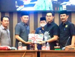 Pemkab Tanbu Sampaikan RPJPD Tahun 2025-2045