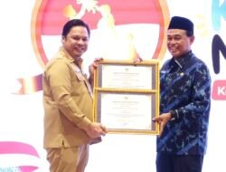 Bupati Zairullah Terima Penghargaan Dari Provinsi Kalsel
