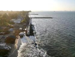 Pemkab Tanbu Bangun Pengaman Pantai Pagatan Untuk Cegah Abrasi