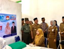 Bupati Zairullah Tinjau Pelayanan Kesehatan KB Hari Kontrasepsi Sedunia 2024