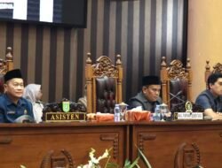 6 Fraksi DPRD Tanbu Sampaikan Pandangan Umum Terhadap Raperda Perubahan atas Perda Nomor 12 Tahun 2022