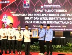 Pasangan Nomor Urut 1 ARB Ikuti Deklarasi Damai Pilkada Tanbu