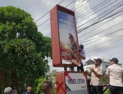 Pemkab Tanbu Tertibkan Reklame Penunggak Pajak
