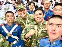 Puncak Retreat 2025, Bupati Bang Arul Haru Saksikan Defile Parade Senja di Akmil