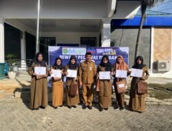 Tingkatkan Profesionalisme Pegawai,Disdukcapil Tanah Bumbu Berikan Reward dan Punishment