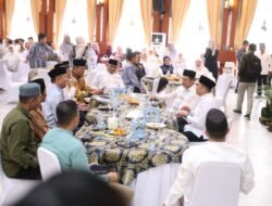 Suasana Hangat Silaturahmi Bang Arul dan Pemkab Tanbu di Open House Idul Fitri Gubernur Kalsel