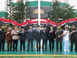 Bupati Andi Rudi Latif Pimpin Harkitnas dan HUT Proklamasi Pemerintahan ALRI Divisi 4 : Semangat Kebangkitan Nasional Tak Padam Meski Diguyur Hujan
