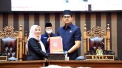 DPRD Tanbu Gelar Paripurna Raperda Bangunan Gedung dan RPPLH