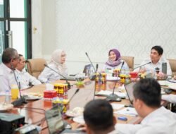 Bupati Andi Rudi Latif Pimpin Rapat Efesiensi Anggaran Hingga Dini Hari Selama Dua Hari