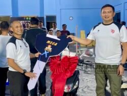 Final Bulutangkis Kapolres Tanah Bumbu Cup 2025 Berlangsung Meriah, PB Selaru Putra Raih Juara