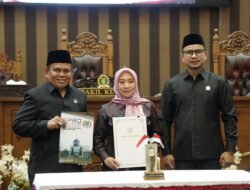 Pemkab Tanbu dan DPRD Tandatangani KUA-PPAS Perubahan 2025