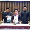 DPRD Tanbu dan Pemkab Tandatangani Nota Kesepakatan KUA PPAS Perubahan TA 2025