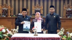 DPRD Tanbu dan Pemkab Tandatangani Nota Kesepakatan KUA PPAS Perubahan TA 2025