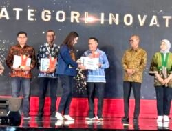 Tanah Bumbu Terima Penghargaan Stand Kategori Inovatif di AOE 2025