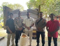 Polisi Kawal Pendistribusian 23 Ton Jagung PT SBT Menuju Gudang Bulog