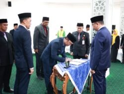 Bupati Andi Rudi Latif Lantik Pejabat Pimpinan Tinggi Pratama