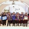 Bupati Andi Rudi Latif Anugerahkan Tanah Bumbu Inovatian Award 2025
