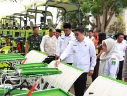 Bupati Andi Rudi Latif Distribusikan Alsintan Dukung Swasembada Pangan Nasional