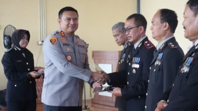 Polres Tanah Bumbu Laksanakan Wisuda Purna Bhakti