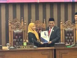 Rapat Paripurna DPRD Tanah Bumbu Perubahan Status Kelurahan Batulicin