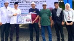 Bupati Andi Rudi Latif Salurkan Sapi Kurban Presiden Berbobot 1 Ton