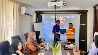 Pelatihan Table Manner CSR PT Borneo Indobara Tingkatkan Profesionalisme UMKM Kuliner Desa
