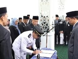 Lantik Pejabat, Bupati Andi Rudi Latif Tekankan Etika dan Loyalitas