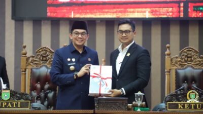 Bupati Andi Rudi Latif Sampaikan KUA-PPAS 2027