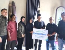 BPJS Ketenagakerjaan Batulicin Serahkan Santunan JKM Rp84 Juta kepada Dua Keluarga Pekerja