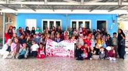 Orang Tua dan Siswa SD IQ Sam An-Nur Tanah Bumbu Semarakkan Pawai Jalan Santai HUT ke-81 RI