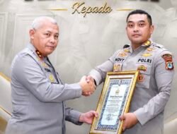 Kapolres Tanah Bumbu Terima Penghargaan Kapolri Predikat Prima Pelayanan Publik