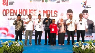 Bupati Andi Rudi Latif Buka MPLS Sekolah Rakyat Tanah Bumbu
