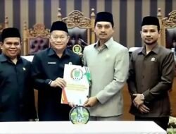 Rapat Paripurna DPRD Tanah Bumbu Tetapkan Masa Jabatan Kades 8 Tahun