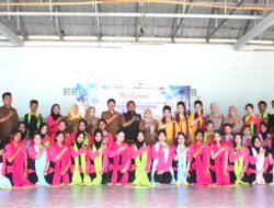 Bupati Andi Rudi Latif Dorong Regenerasi Penari Tradisional di Tanah Bumbu