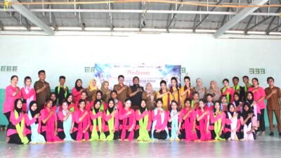 Bupati Andi Rudi Latif Dorong Regenerasi Penari Tradisional di Tanah Bumbu